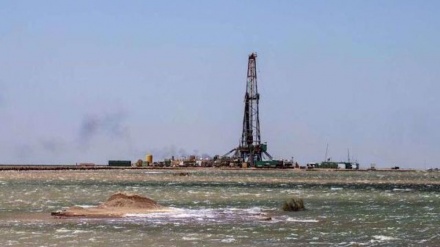 Iran snubs Russian, Chinese firms for works on low-production oil wells