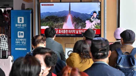 South Koreans urged to take shelter as North fires 10 missiles