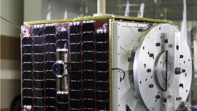 Iran to launch Nahid satellite into space: ICT minister