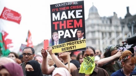 Inghilterra, proteste anti-governative, 