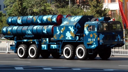Kina prezanton sistemet më të reja raketore