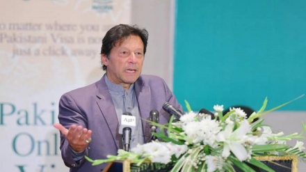 عمران خان له بل سبا څخه بیا د لاریون پیلیدل اعلان کړل