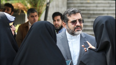 دعوت وزیر فرهنگ ایران از اتباع افغان برای تماشای جشنواره فیلم فجر