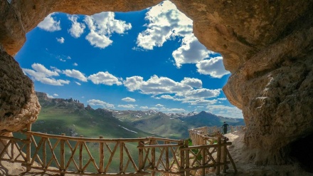 イランのキャラフトゥ洞窟がユネスコ世界遺産リストに
