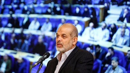 Vahidi: Armiku zyrtarisht dhe publikisht po zhvillon takime me lëvizjet subversive dhe separatiste