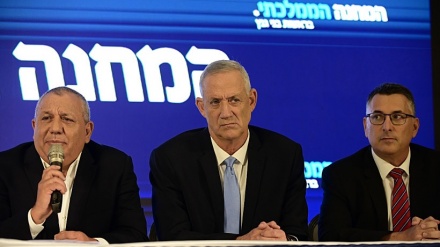 גורם בכיר במחנה הממלכתי: לפיד כשל בניהול הגוש