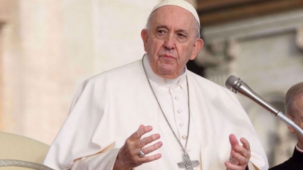 Paus Fransiskus Tekankan Pembicaraan Damai antara Rusia dan Ukraina