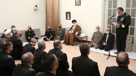 伊朗最高领袖强调全面升级海军战斗力 