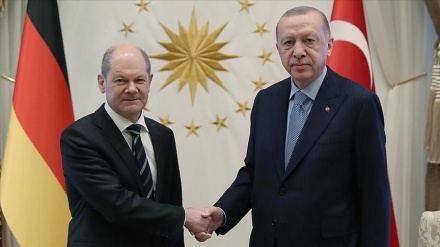 Erdoğan, Almanya Başbakanı Scholz ile telefonda görüştü