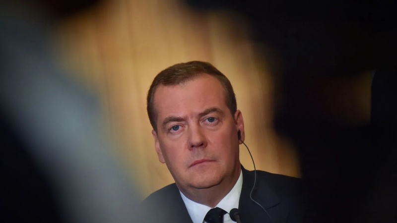 Дмитрий Медведев: Киев Россияга тегишли