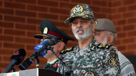 فرمانده ارتش ایران : اگر رژیم صهیونیستی به خاک ما حمله کند، نابود می‌شود