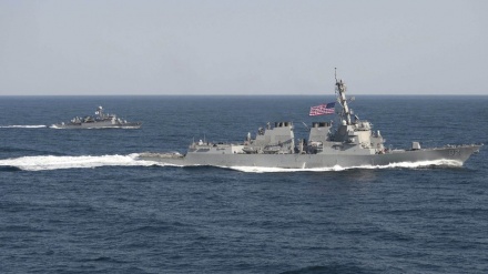 米巡洋艦、南シナ海南沙諸島付近の海域に「違法侵入」＝中国軍