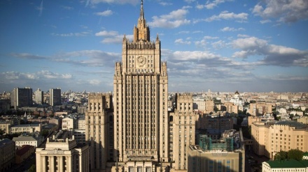 Mosca impone sanzioni a 100 canadesi: vietato l'ingresso in Russia