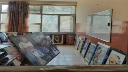 طالبان تصاویر شاعران فارسی‌ را از دیوار دانشکده ادبیات کابل برداشتند