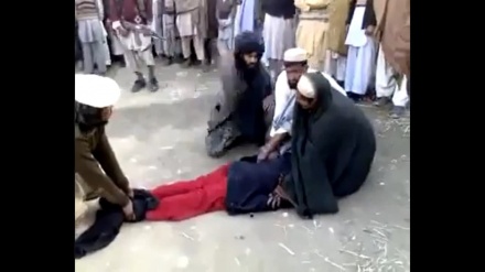 طالبان ۱۶ نفر را در هلمند شلاق زدند