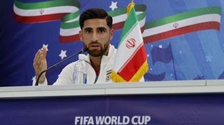 Ekipi kombëtar iranian i futbollit thekson unitetin dhe ndjeshmërinë në Kupën e Botës