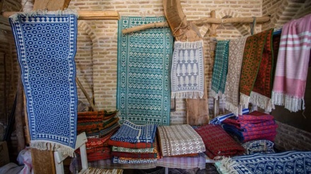 イラン中部の国際都市メイボド、織物「ズィーロー」の発祥地