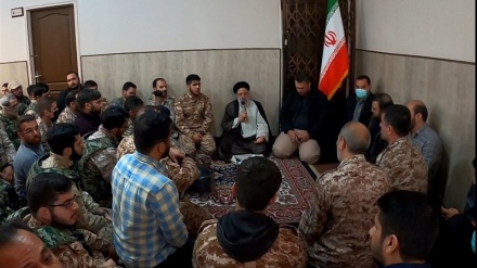 Fatehin nomo bıə məxsusə ğıvvon cəmədə rəyisi votışe: həmmə məydononədə şımə fəxrinə zəhməton vindey bıdə