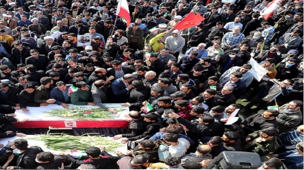 حضور گسترده مردم در تشییع شهدای امنیت مشهد 