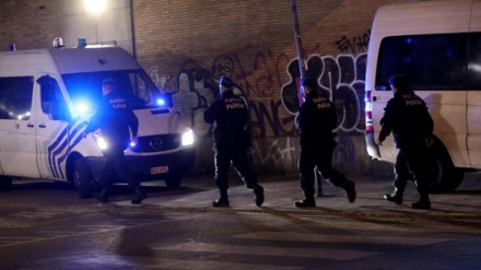 Belgio, accoltellati due poliziotti: uno morto
