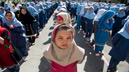از تهران تا کابل (اعلام آمادگی وزارت آموزش و پرورش ایران برای تدریس مجازی به دانش آموزان افغانستانی بازمانده از تحصیل)