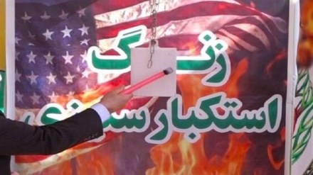 نواخته شدن زنگ ملی استکبارستیزی در مدارس سراسر ایران 