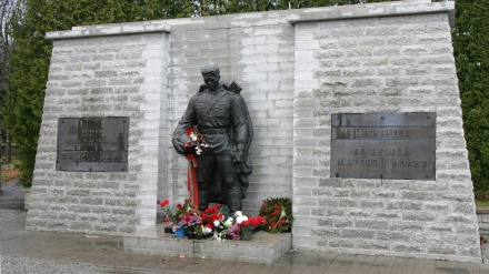 Estonia rimuove monumenti di epoca sovietica