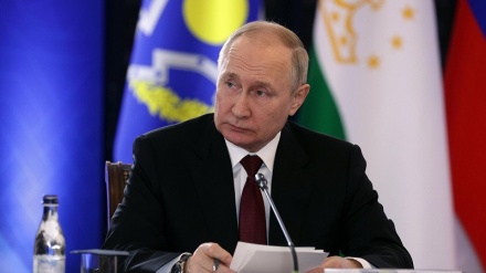 Владимир Путин Россиянинг махсус иқтисодий мақомини узайтирди 
