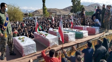 تشییع پیکر شهدای حادثه تروریستی ایذه در جنوب ایران