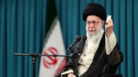رهبر معظم انقلاب: شهید و شهادت دربردارنده مجموعه‌ای از ارزش‌ها است