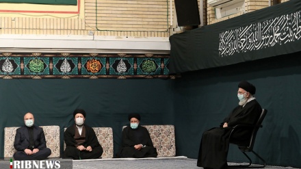 İmam Xomeyni(r.ə) Huseyniyyədə Həzrət Zəhro(s.ə) şəhodəti matəmə mərosim