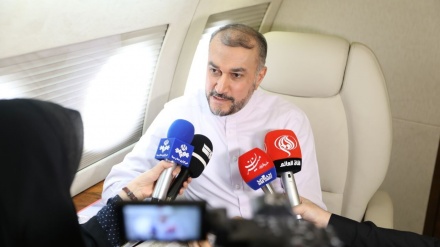 Əmirəbdullahiyan: de Riyaz rabitəon normal kardeyku, İron himoyə kardedə