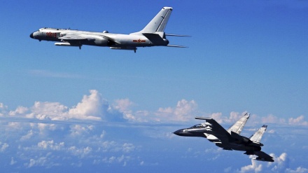 中ロ空軍、アジア太平洋で合同軍事演習