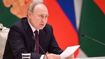 Putin: Kami Siap Hadapi Skenario Apa pun dari AS di Suriah