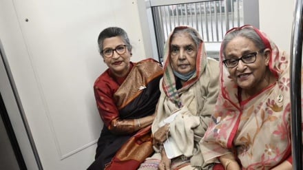 শেখ হাসিনাকে নিয়ে দিয়াবাড়ি থেকে আগারগাঁওয়ে মেট্রোরেল