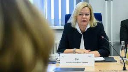 Germania; Nancy Pfizer: 'lo sventramento del complotto di estrema destra'