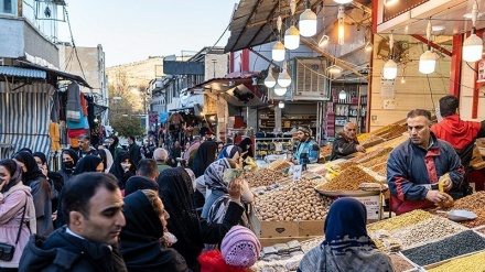 Jelang Yalda, Pasar Lokal Khorramabad Ramai Pembeli (1)