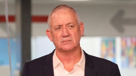 גנץ נגד הקואליציה הנכנסת: 