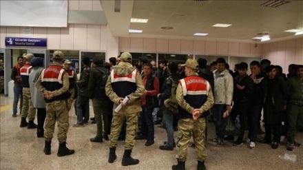 Türkiye'de bir hafta içinde bin sığınmacı tutuklandı