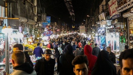 Yalda, Warga Iran Padati Pasar Gorgan dan Qazvin (1)