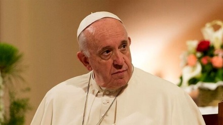 Vatikani zyrtarisht i kërkoi falje Rusisë për komentet raciste të Papës