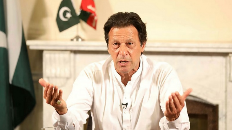 اتهام عمران خان به فرمانده سابق ارتش پاکستان