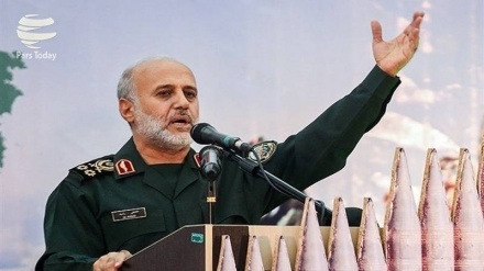  سرلشکر رشید: نیروهای مسلح ایران با قدرت ترکیبی در برابر دشمنان خواهند جنگید