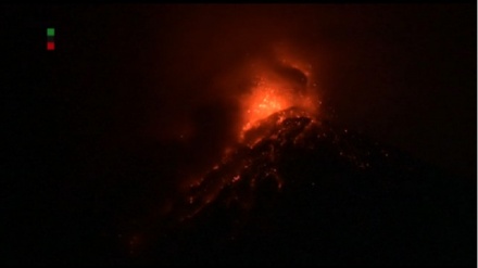 危地马拉火山喷发 首都附近机场关闭