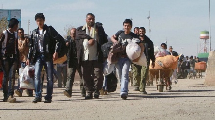 بازگشت روزانه ۱۵۰۰ افغانستانی از مرز دوغارون به کشورشان 