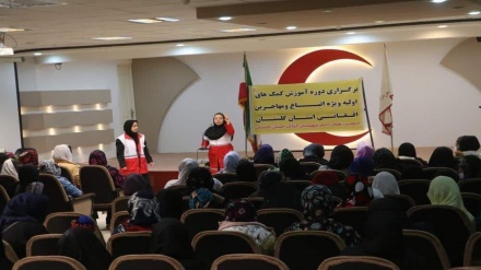 آموزش کمک‌های اولیه برای ۶۵۰ تن از اتباع افغانستانی در ایران