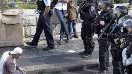 Gerusalemme occupata: Lo scontro tra palestinesi e soldati sionisti