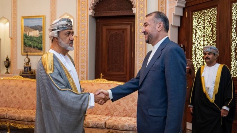 Pertemuan Menlu Iran dan Sultan Oman