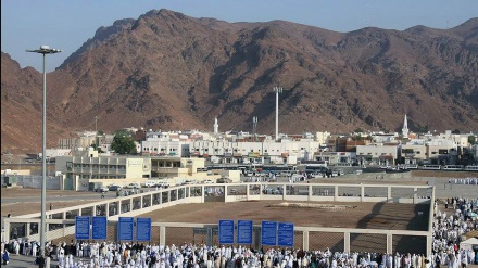 इस्लाम की ऐतिहासिक धरोहर कोहे ओहद को मिटाने की सऊदी क्राउन प्रिंस की योजना से मुसलमानों में रोष 