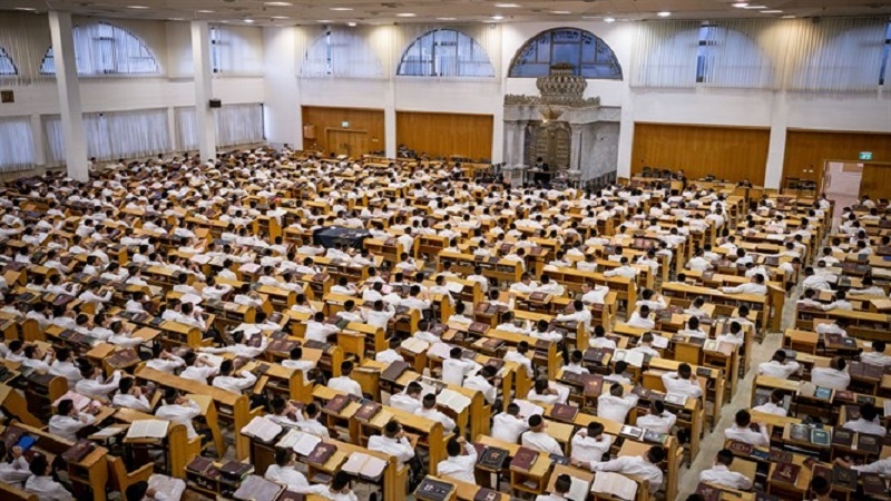 המשכת מימון האיוולת !